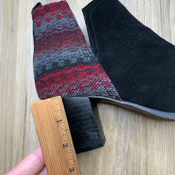 MINNETONKA Women's Mari Black Suede Booties - Round Toe - Aztec Weave Boho - Picture 8 of 10